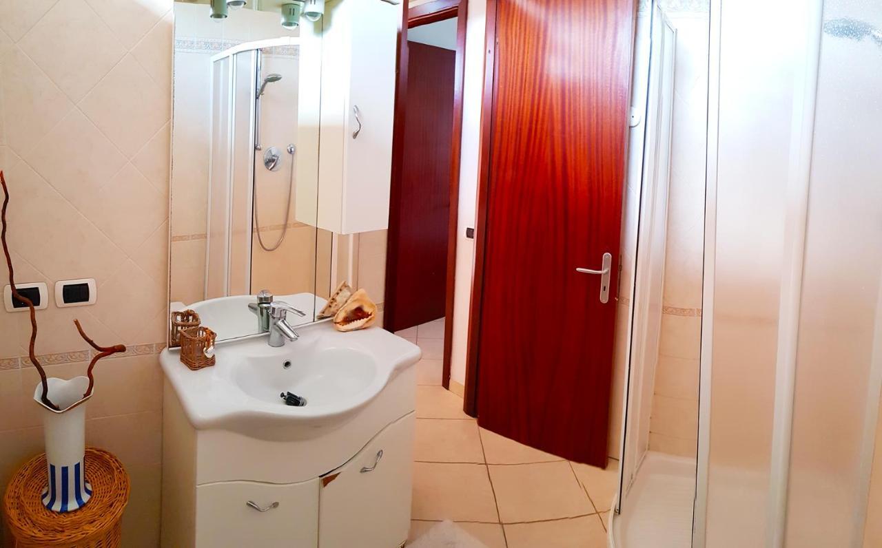 Suites Pratoranieri Beach Фоллоника Экстерьер фото